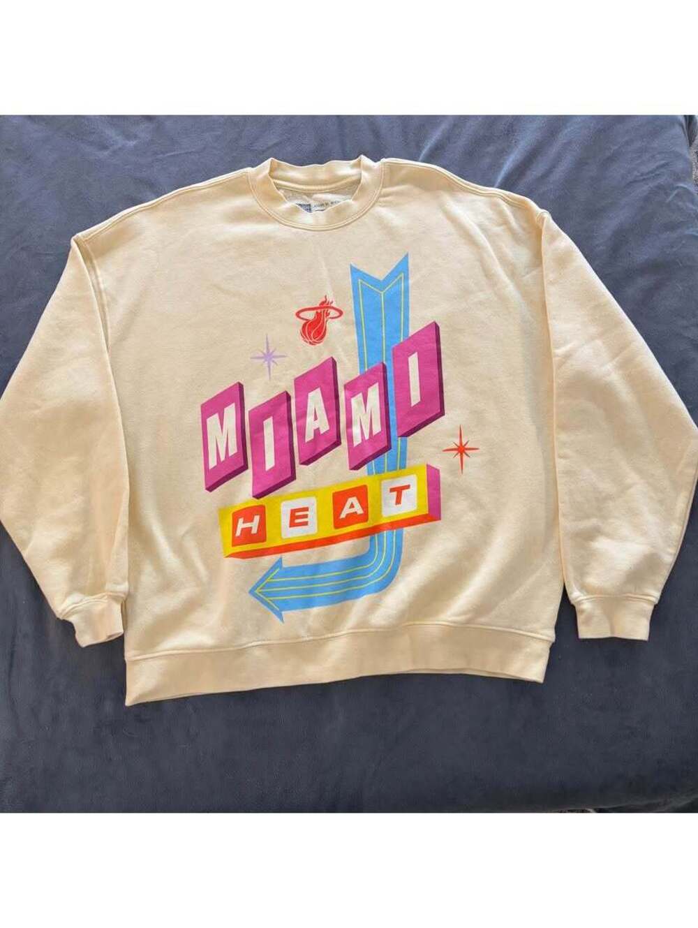 Court Culture Miami Heat Retro Graphic Crewneck Oversized Sweatshirt
